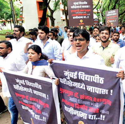MU students protest against delay in results