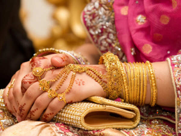Should you be buying gold this dhanteras?