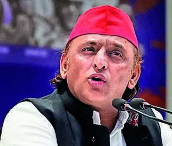 Polls around corner, SP again under political glare for Ramcharitmanas