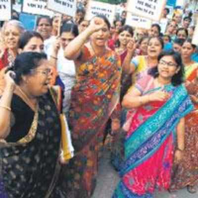 Ghansoli women object to bar launch in residential area