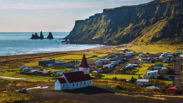 10 most peaceful countries in the world to visit