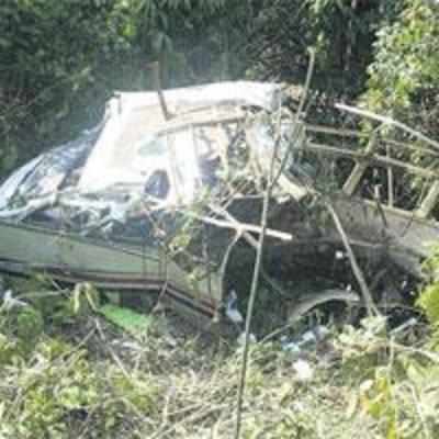While in Orissa nine jawans die as Maoists blow up a police bus