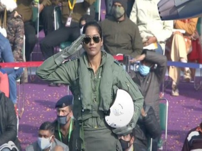 Republic Day: Flight Lieutenant Bhawana Kanth first woman fighter pilot to be part of Air Force contingent