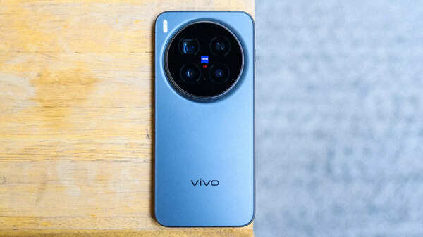 Vivo X300 Pro review: Proof that camera phones can actually be cameras