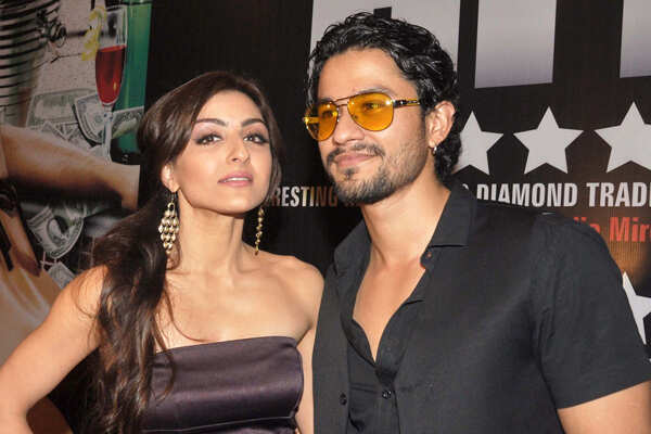 Pics: 8 Most romantic proposals by celebrities