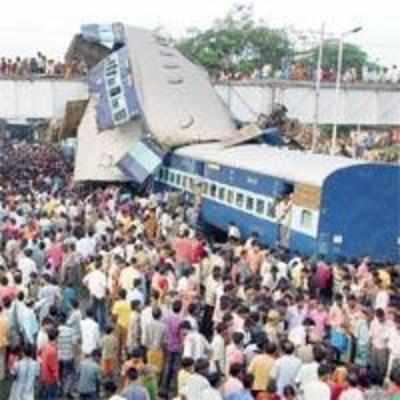 Sixty dead, 150 hurt in train crash in W Bengal