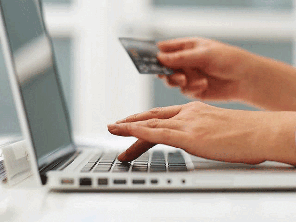 Sales may surge to $1.5 billion as Flipkart, Amazon plan flagship sales in September, October