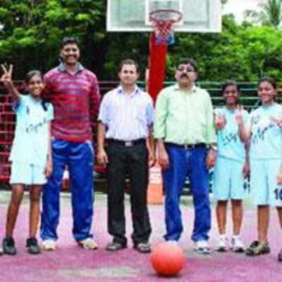 Father Agnel steals the show at inter-school basketball tourney