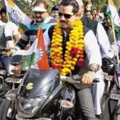 Poll body flip-flops on transfer of officer who stopped Vadra rally