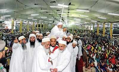 Bohras, cops work hand-in-hand to manage crowd
