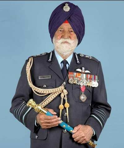 5 extraordinary facts you should know about Marshal of Indian Air Force Arjan Singh, India's only 5 star rank officer