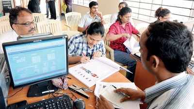 Parents go to Karnataka Examinations Authority over additional fees charged