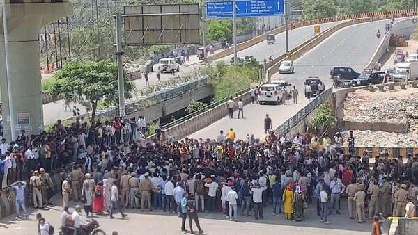 After Noida protests, 203 labour contractors face blacklist; overtime pay, bonuses withheld