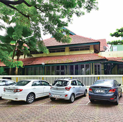 BMC gives cops licence to tow at club parking lot