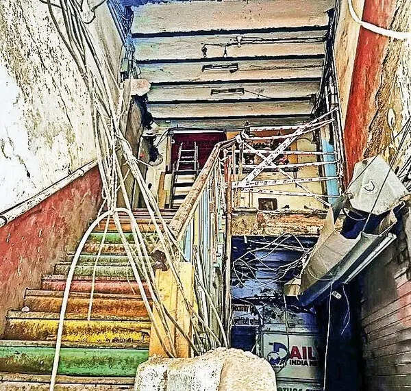 63 people rescued after Grant Road building’s staircase collapses in Mumbai