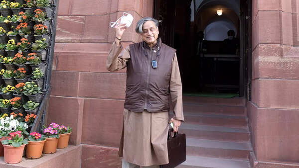 Is Tharoor the disruptive force that Congress needs?
