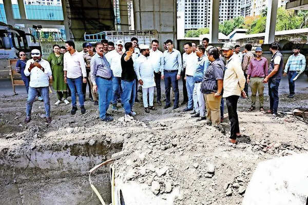 Ahead of monsoon, PMRDA commissioner calls for desilting, road repairs in Hinjewadi IT belt