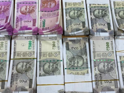 Fake Indian currency worth over Rs 18 lakh seized by DRI, one arrested