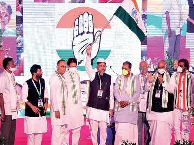 Grand digital show as DK Shivakumar takes charge of Congress