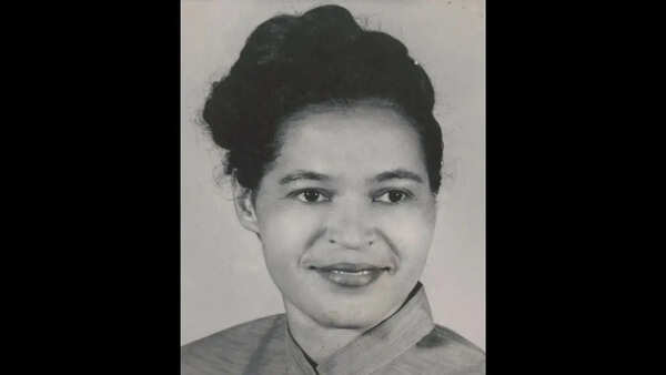 Quote of the day by Rosa Parks: "You must never be fearful about what you are doing when it is right."