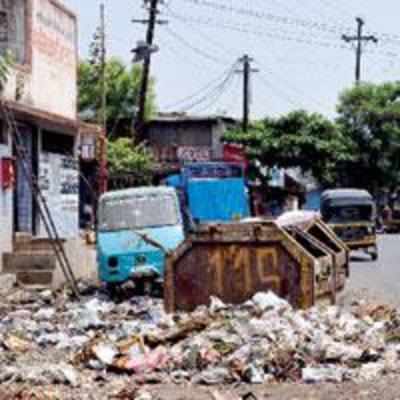 People across the city suffering due to garbage accumulation on the roads
