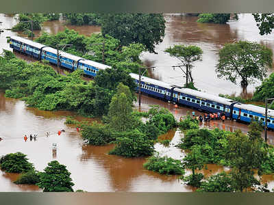 Four silent heroes who helped during Mahalaxmi Express rescue operations near Badlapur