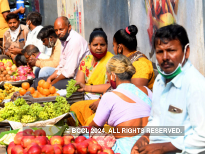 Mumbai: Seven Dadar market hawkers test positive for coronavirus during random testing
