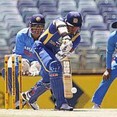 India restrict Sri Lanka to 233/8 at Perth