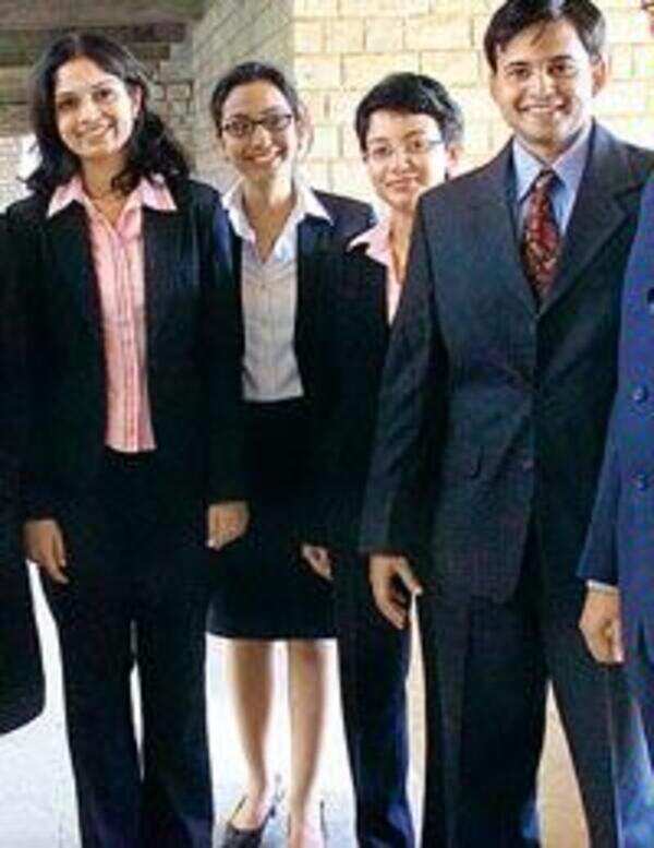 IIM-ites smile amid job market gloom