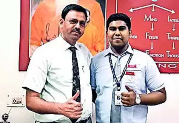CBSE Class XII: Re-evaluation of answer sheets makes Bokaro boy No. 1 in the district, No. 2 in Jharkhand