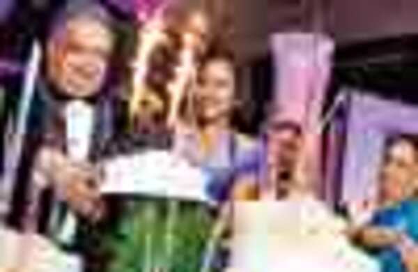 Rakesh Jhunjhunwala turns 50 in style