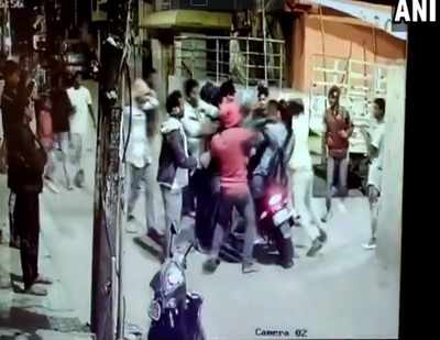 Bengaluru: Five held for beating up three-motorbike borne people on New Year's eve