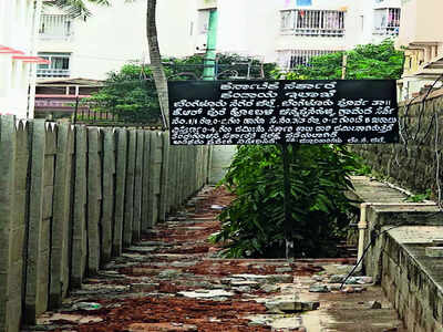 Encroachment clearance stalls, public pathway remains blocked