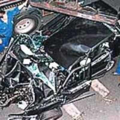 Wreckage of Diana's '˜crash limo' goes on sale