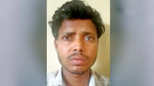 Infamous XI: Jharkhand man led team of minors to steal phones during IPL opener at Bengaluru stadium