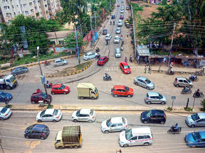 Traffic lights idea for 2 junctions gets a green signal