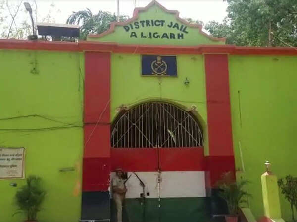 UP: 5-month-old infant abducted from outside district jail in Aligarh