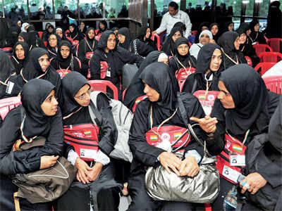 Muslim women welcome Haj without escorts