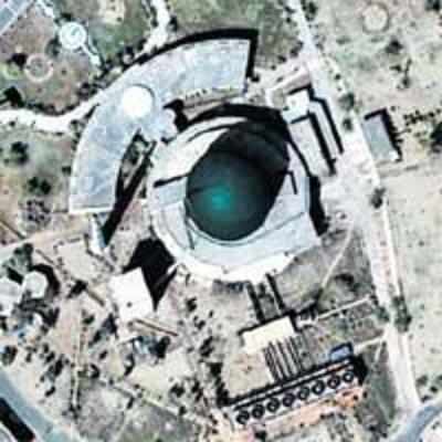 Pak building new nuke reactor: US