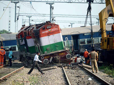 Five killed as express train derails near Rae Bareli