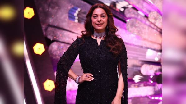 ​Jhalak Dikhhla Jaa 11: From revealing how Farah Khan used to scold Shah Rukh and her to Aamir Khan gifting her a small chocolate for birthday; Juhi Chawla makes interesting revelations