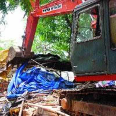 Illegal market razed down in nerul