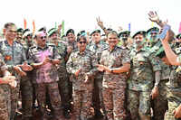 CRPF chief celebrates holi with CoBRA security personnel in Bastar