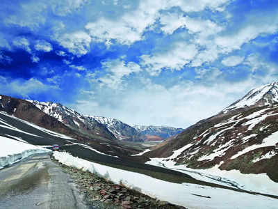 BM Trippin’ Tales: Winter break: Manali-Leh route shut