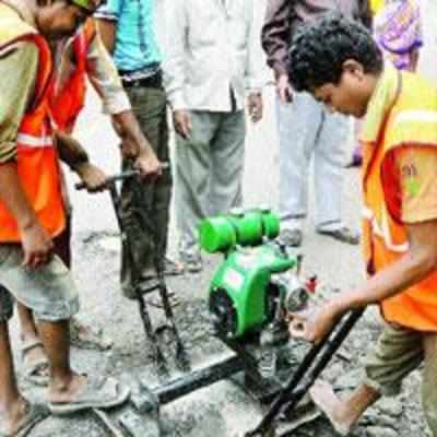 Covering of potholes across city begins