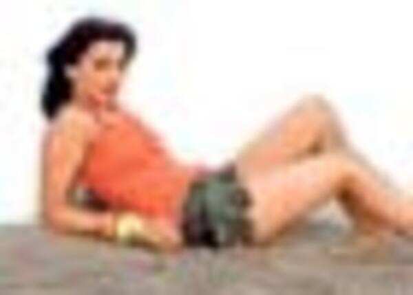 Mugdha continues to work despite injuries