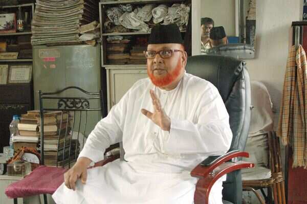 Kolkata Shahi Imam Barkati injured in a scuffle after his termination