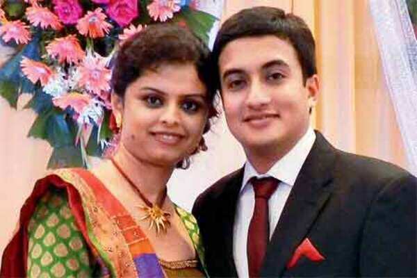 Engagement of Dr Kalyani Boralkar and Dr Vedant Pargaonkar