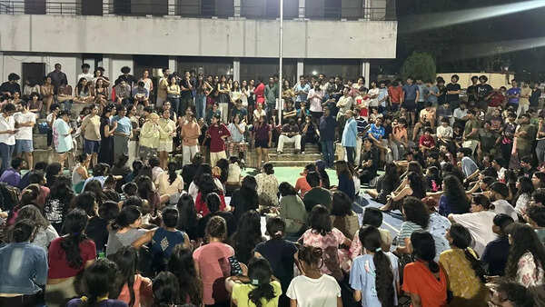Bengaluru NLSIU students protest lack of amenities in hostel