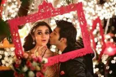 Valentine's Day: Bollywood's young brigade cannot express love on social media